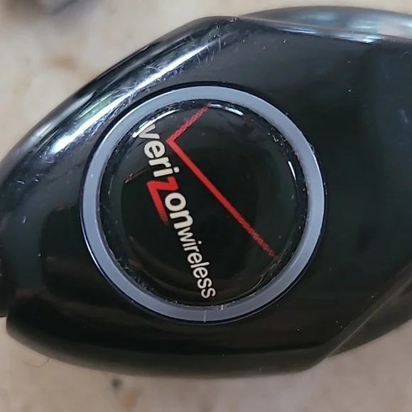Verizon Car Charger - Picture 12 of 12
